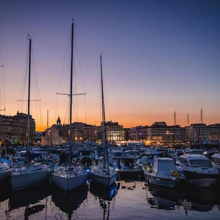 マルセイユEscapade Marseillaise Pres Des Terrasses Du Portアパートメント エクステリア 写真